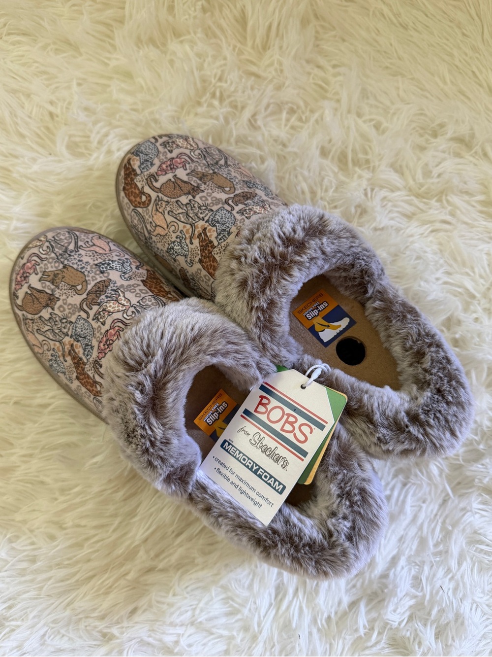 Skechers BOBS Faux-Fur Lined Printed Slip-On Slippers - Cat Print / Size 7